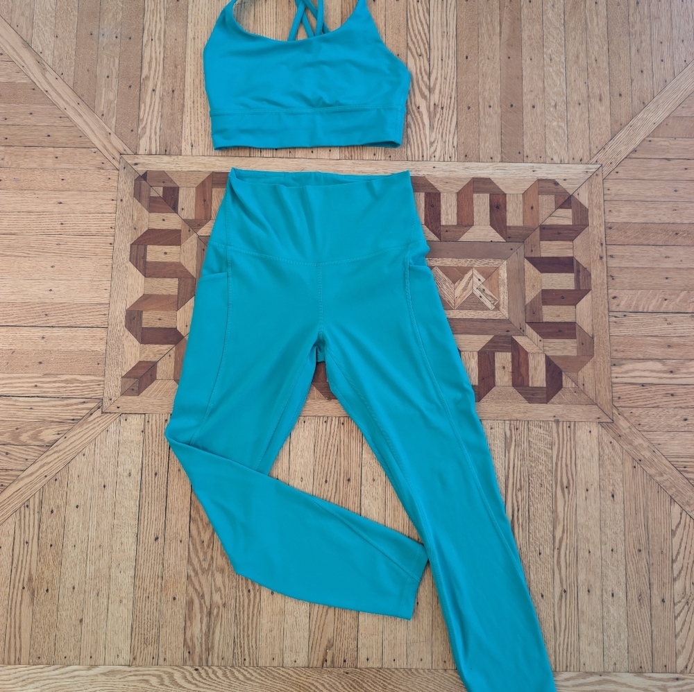 Lululemon Align/Energy Set In Maldives Size 6